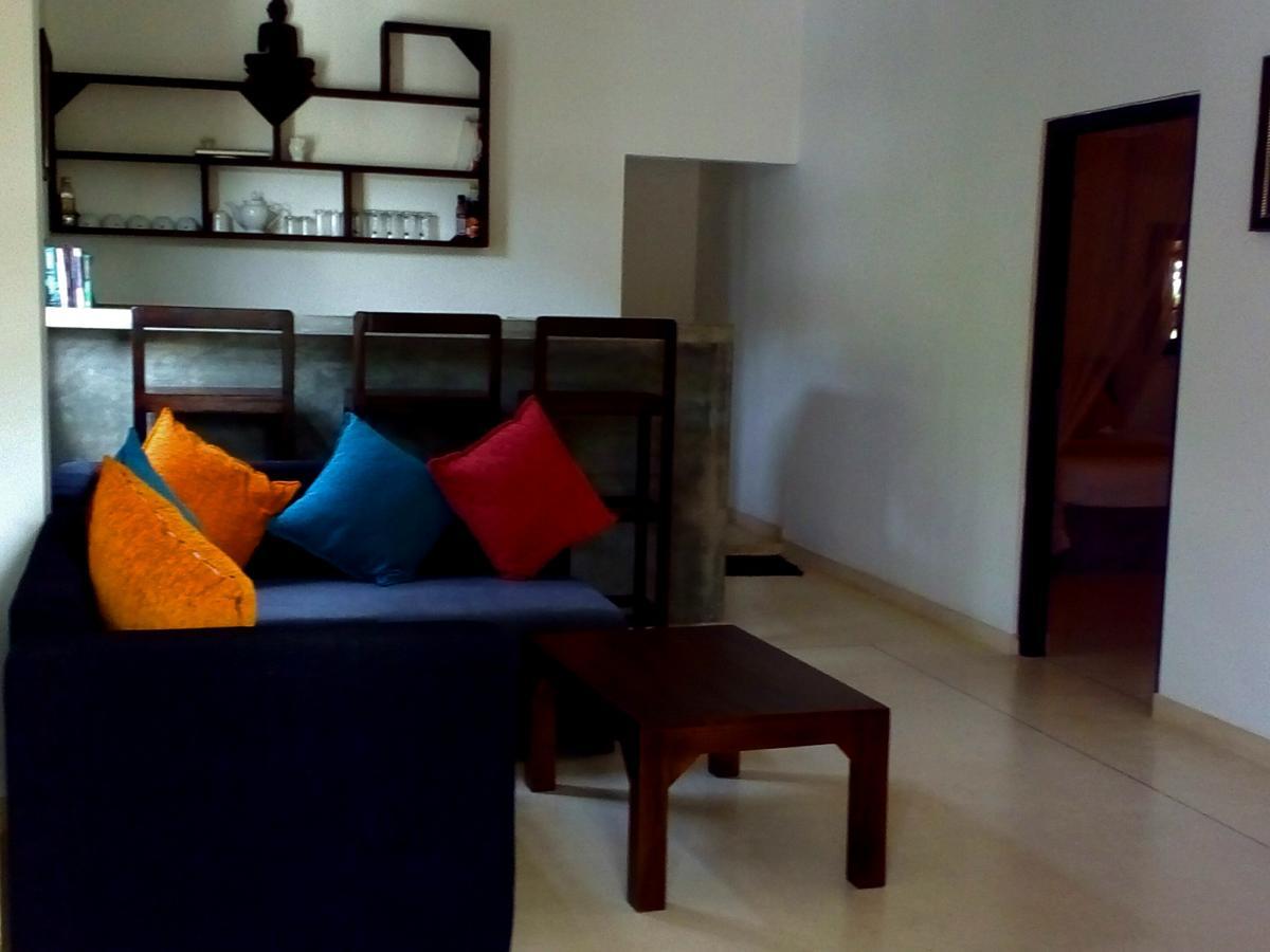 Sleepy Head Guesthouse Unawatuna Bagian luar foto