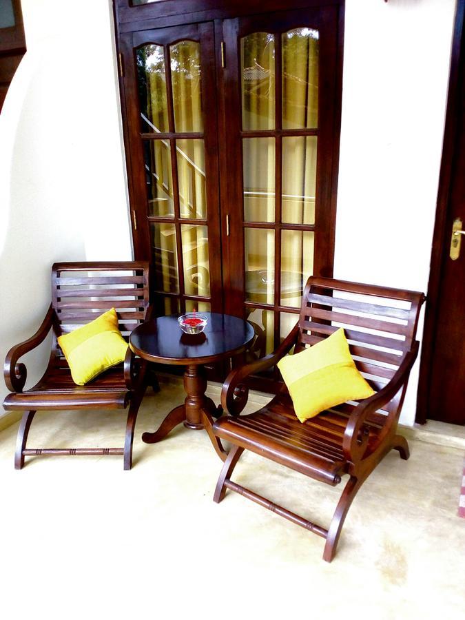 Sleepy Head Guesthouse Unawatuna Bagian luar foto