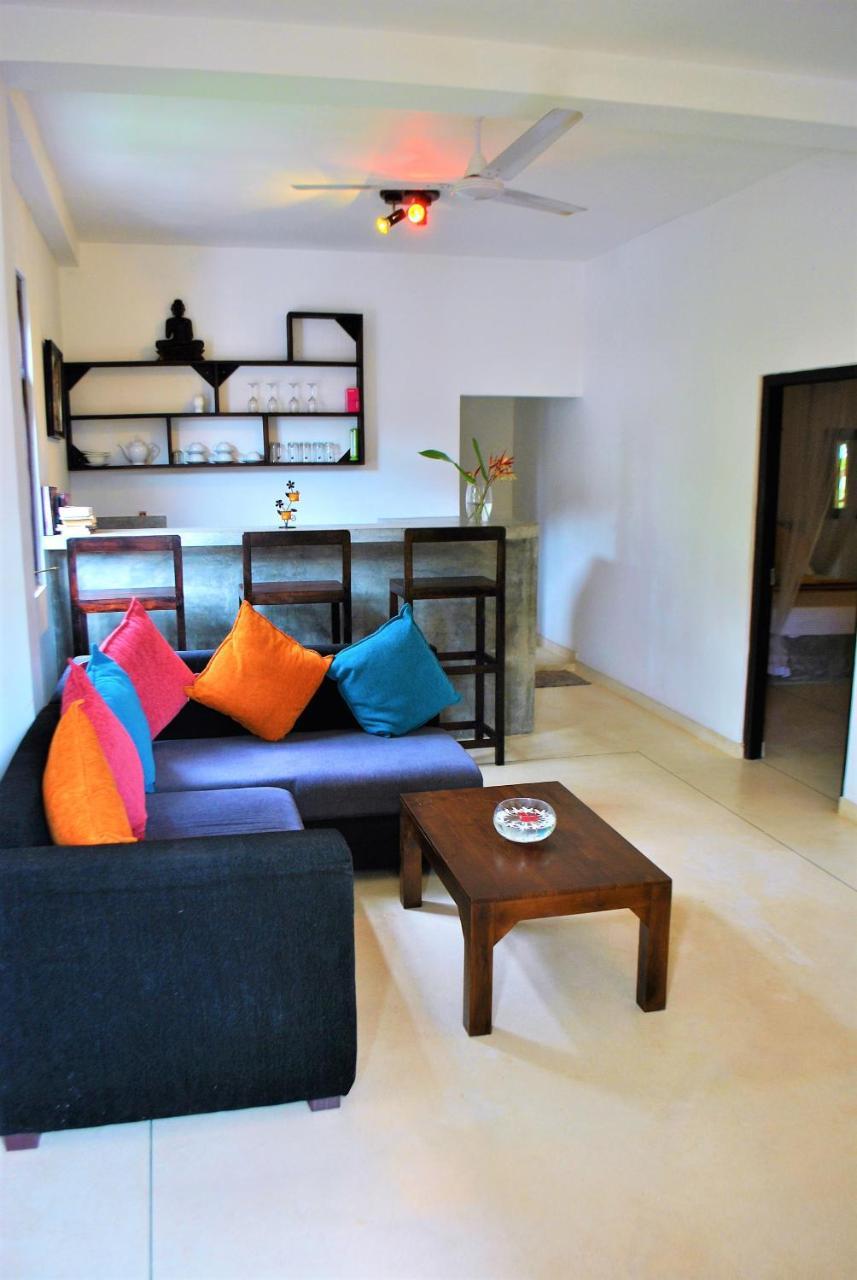 Sleepy Head Guesthouse Unawatuna Bagian luar foto