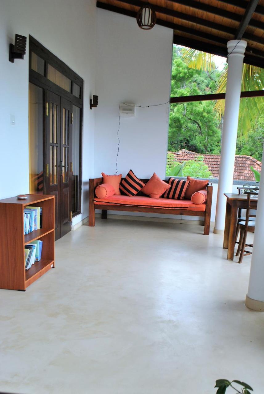 Sleepy Head Guesthouse Unawatuna Bagian luar foto